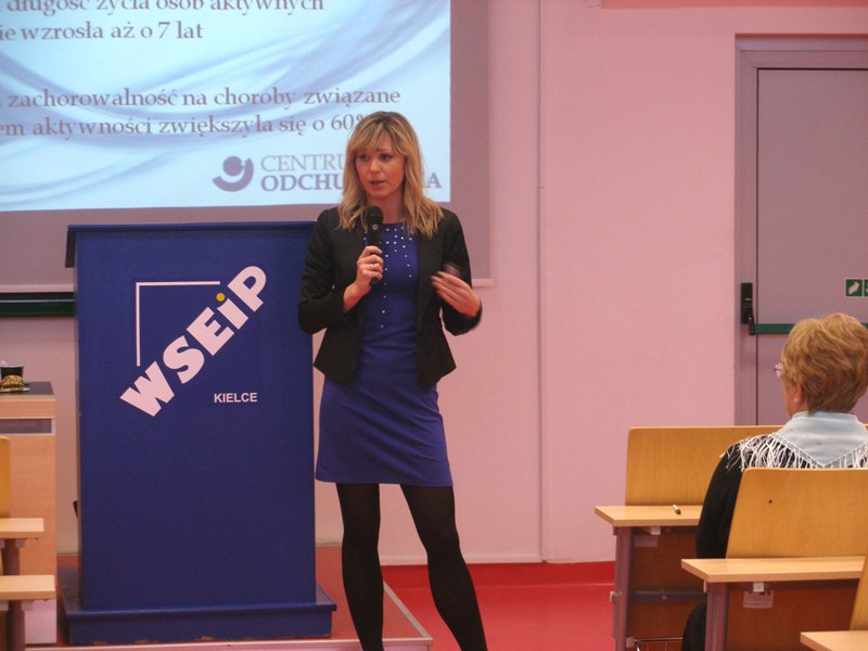 mgr Olga Chaińska prowadzi wykład Akademii Zdrowia